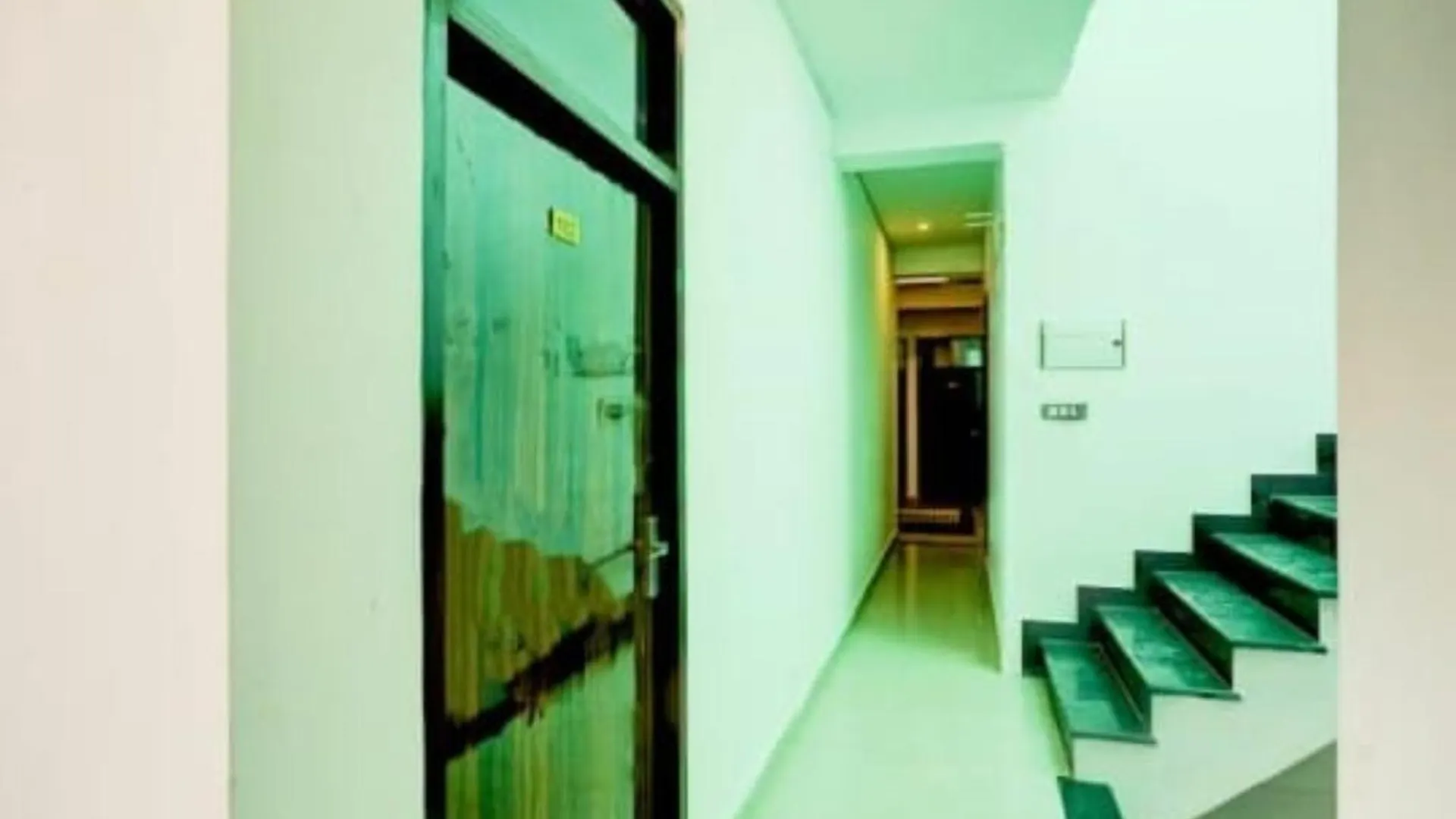 Hotel Rainbow Residency , Near Assi Ghat, Best Facility With Decorative Room Varanasi Lägenhet