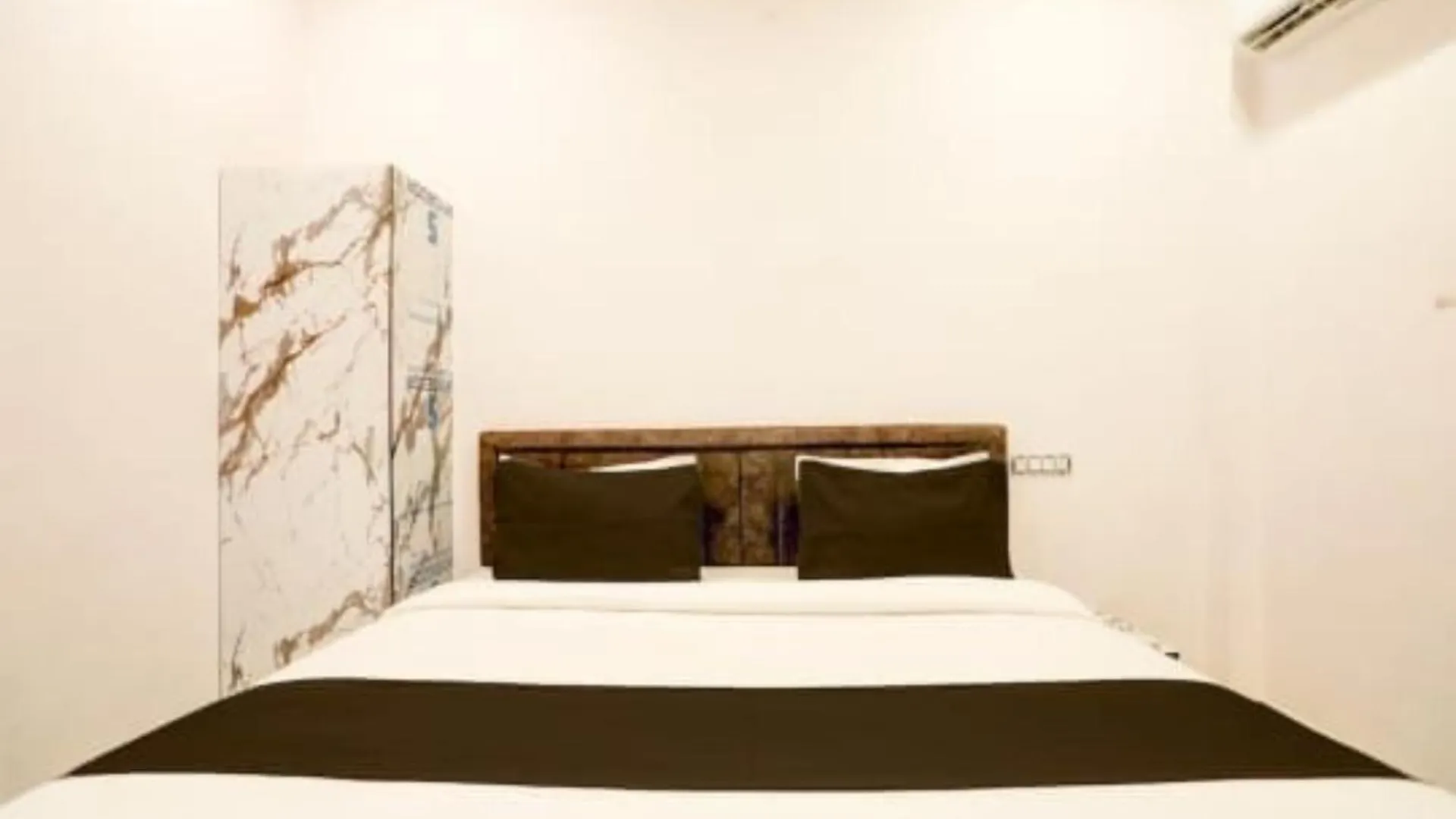 Hotel Rainbow Residency , Near Assi Ghat, Best Facility With Decorative Room Varanasi