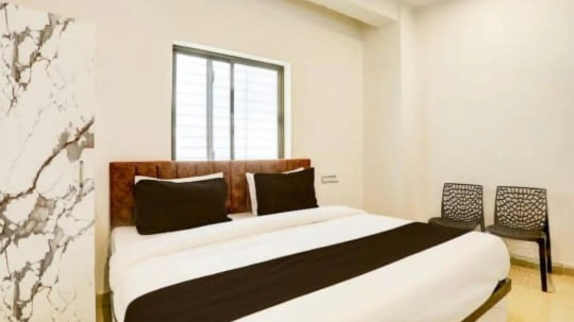 Hotel Rainbow Residency , Near Assi Ghat, Best Facility With Decorative Room Varanasi 0*,