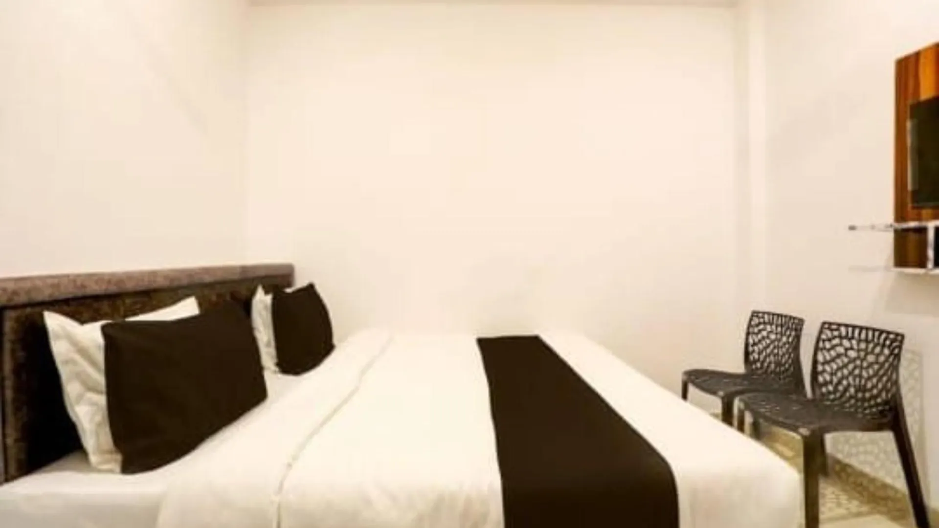 Lägenhet Hotel Rainbow Residency , Near Assi Ghat, Best Facility With Decorative Room Varanasi Indien